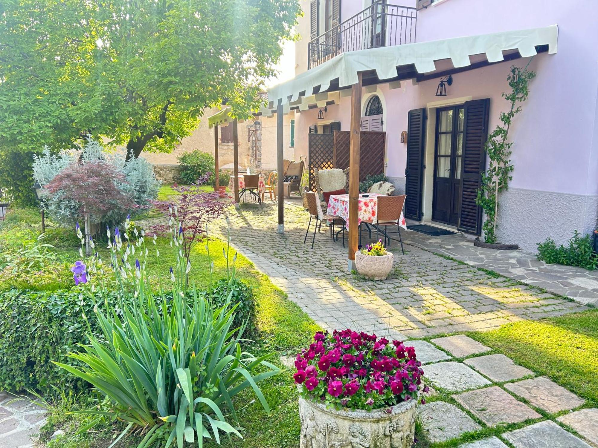 La Casa Di Campagna Sul Garda Puegnago Ngoại thất bức ảnh